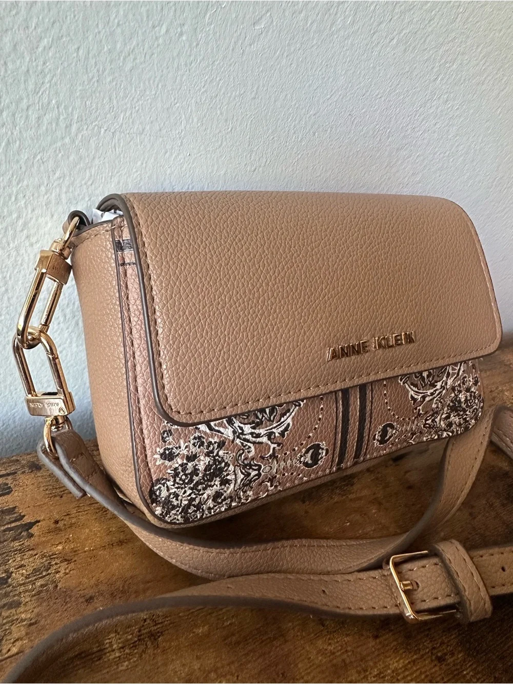 Anne Klein Taupe Brown Pebbled Faux Leather Crossbody with Patterned Accent NWOT